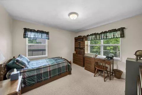 Bedroom - 175 N Bend Rd, Stanton, KY 40380 photo 3 of 9