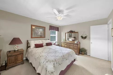 Bedroom - 175 N Bend Rd, Stanton, KY 40380 photo 1 of 9