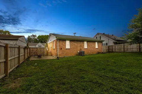 Exterior - 21 Vine St, Winchester, KY 40391 photo 6 of 6