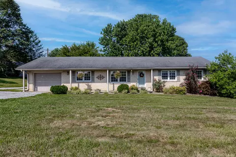 1642 Louisville Rd, Harrodsburg, KY 40330