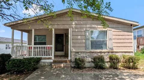 206 Pulliam Dr, Frankfort, KY 40601