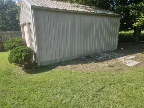 Exterior - 289 Proffitt St, Brodhead, KY 40409 photo 5 of 8