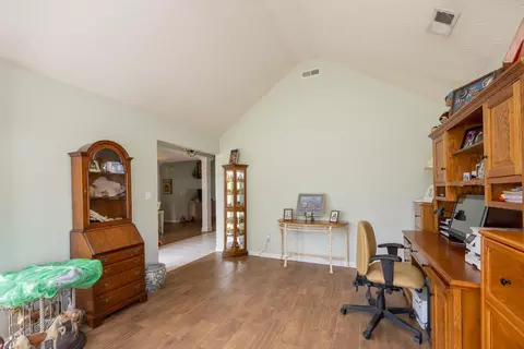 127 Old Post Rd, Paris, KY 40361 photo 6