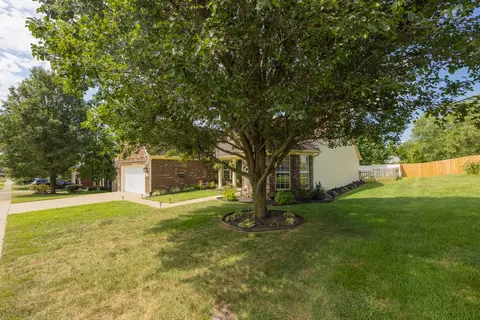 127 Old Post Rd, Paris, KY 40361 photo 4