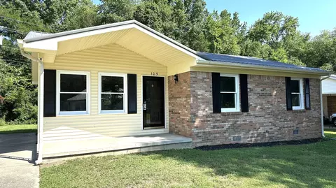 105 Otis St, Berea, KY 40403