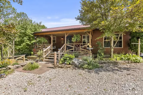 2391 Disputanta Rd, Mount Vernon, KY 40456