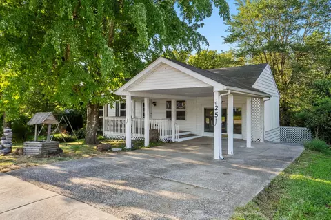 25 Kaye St, Berea, KY 40403 photo 3