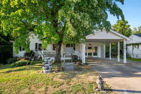 25 Kaye St, Berea, KY 40403 photo 2