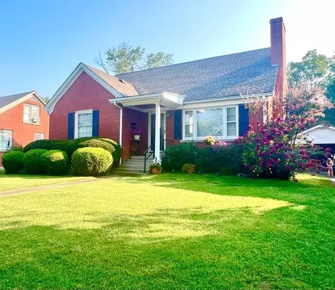 421 Fairfield Dr, Lexington, KY 40503