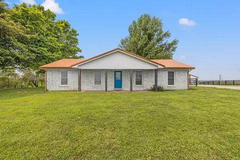 951 Perry Rogers Rd, Lancaster, KY 40444 photo 2