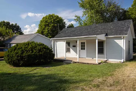 325 Highland Ave, Versailles, KY 40383