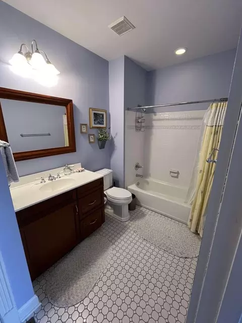 Bath - 742 Cameron Ct, Union, KY 41091 photo 2 of 3
