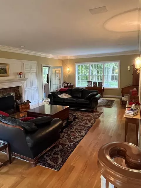 Living - 742 Cameron Ct, Union, KY 41091 photo 1 of 2