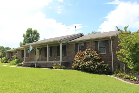 699 Settlement Dr, Lancaster, KY 40444