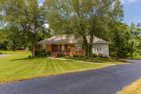180 Mill Pt, Danville, KY 40422
