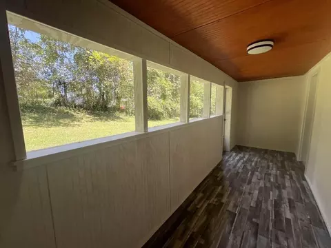 Exterior - 650 Rawcel St, Morehead, KY 40351 photo 5 of 14