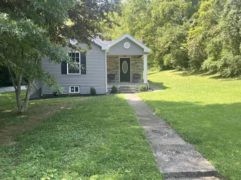 Exterior - 650 Rawcel St, Morehead, KY 40351 photo 3 of 14