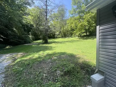 Exterior - 650 Rawcel St, Morehead, KY 40351 photo 7 of 14