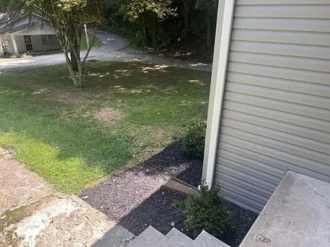 Exterior - 650 Rawcel St, Morehead, KY 40351 photo 6 of 14