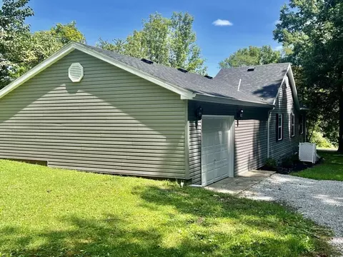Exterior - 650 Rawcel St, Morehead, KY 40351 photo 8 of 14