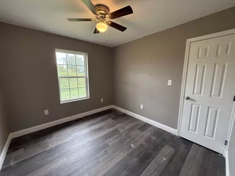 Bedroom - 34 Broadway Ln, Corbin, KY 40701 photo 1 of 2