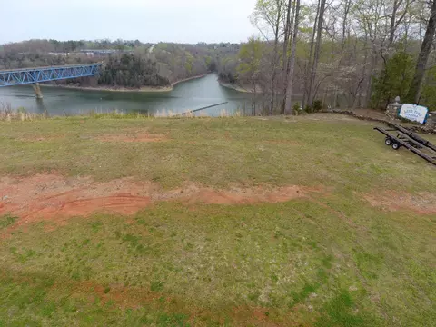 1 Lees Ford Dock Rd, Nancy, KY 42544