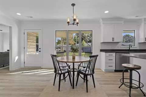 Dining - 844 Celia Ln, Lexington, KY 40504 photo 1 of 3