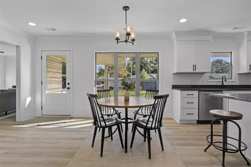 Dining - 844 Celia Ln, Lexington, KY 40504 photo 1 of 3