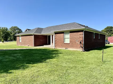 Exterior - 51 Maple St, Brodhead, KY 40409 photo 2 of 9