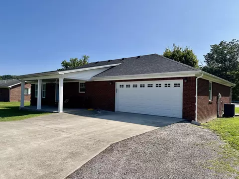 Exterior - 51 Maple St, Brodhead, KY 40409 photo 7 of 9
