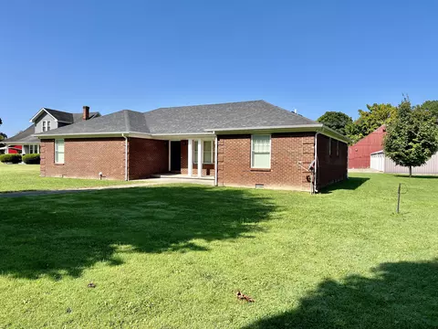 51 Maple St, Brodhead, KY 40409