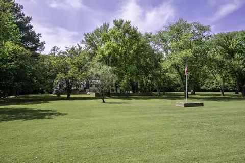 1630 Shore Acres Rd, Frankfort, KY 40601