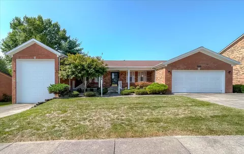 208 Bay Meadows Dr, Richmond, KY 40475