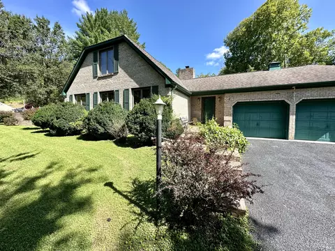 70 Airview Dr, Heidrick, KY 40949 photo 2