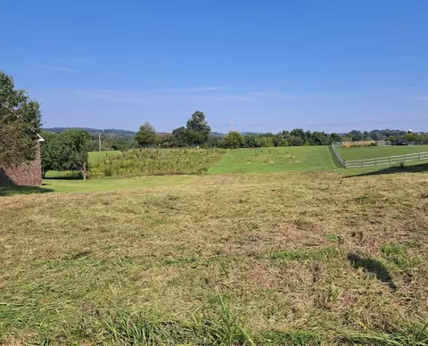 lot Apt 42 Johnny Dr, Science Hill, KY 42553