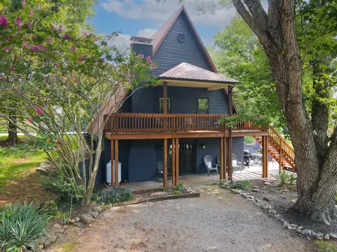 639 Golden Pond Rd, Monticello, KY 42633