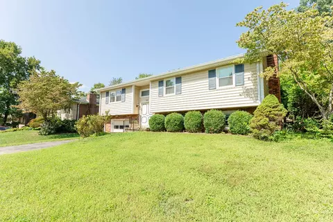 551 Merrimac Dr, Lexington, KY 40503
