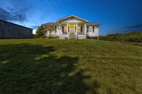 120 Lorettas Way, Mount Sterling, KY 40353