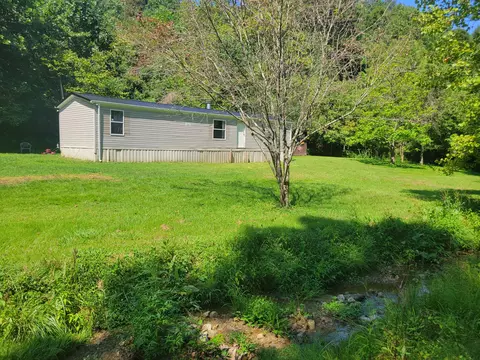 150 E Right Fork- Sugar Camp Road Dr, Booneville, KY 41314