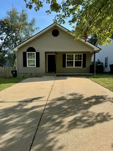 136 Wood Glenn Way, Georgetown, KY 40324