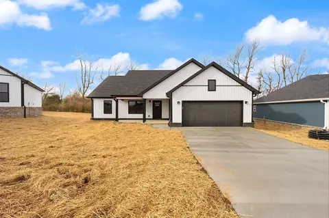 333 Pinehurst Way, Harrodsburg, KY 40330