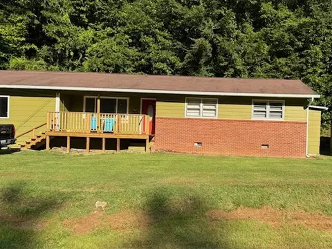 147 Magnet Hollow Rd, Pineville, KY 40977