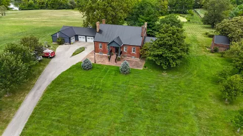 647 Delong Rd, Lexington, KY 40515