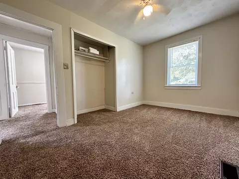 Bedroom - 314 8th St, Corbin, KY 40701 photo 2 of 2