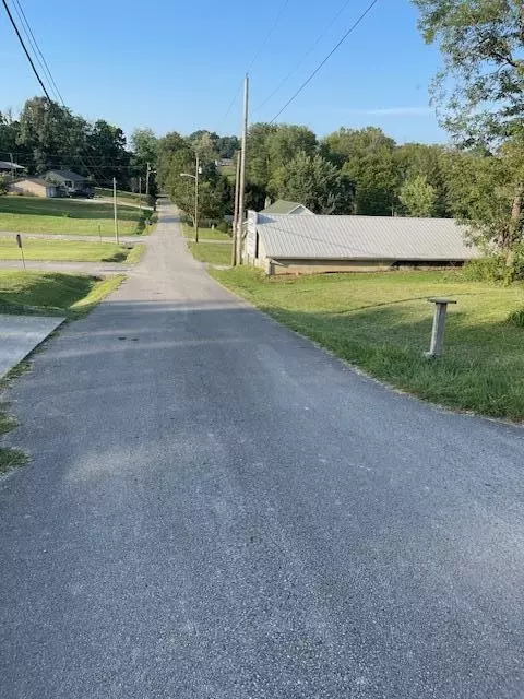 65 N Stevens St, Eubank, KY 42567 photo 4