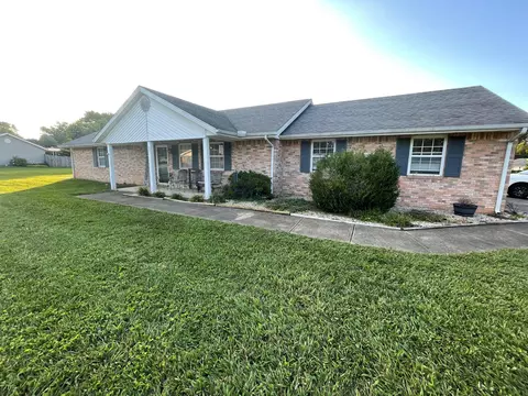 221 Woodland Trl, Somerset, KY 42501