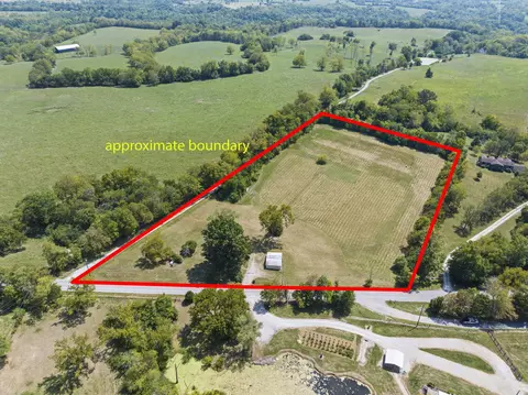 870 Shryocks Ferry Rd, Versailles, KY 40383