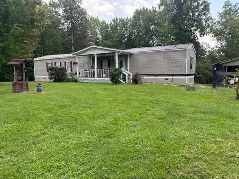 1123 War Fork Rd, Mckee, KY 40447
