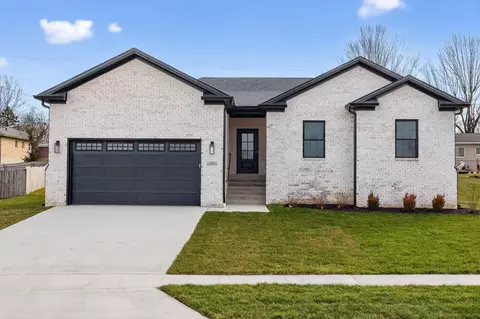 206 Jett Dr, Winchester, KY 40391