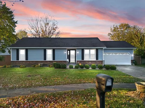 304 Northampton Ct, Versailles, KY 40383